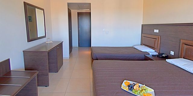 Grand Platon Hotel - ���� ��������