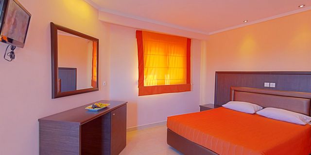 Grand Platon Hotel - �������  ����